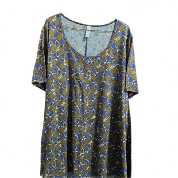 #180 LuLaRoe Large Perfect T - Picture 1 of 3